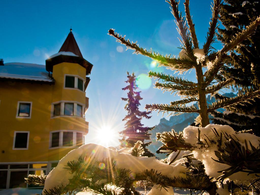 Hotel Cristallo Dobbiaco Eksteriør bilde